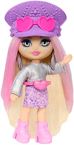 Кукла за пътуване на Барби Extra Mini Министрите с Метални Модни аксесоари за Пустинята и Фестивали, Малката Кукла