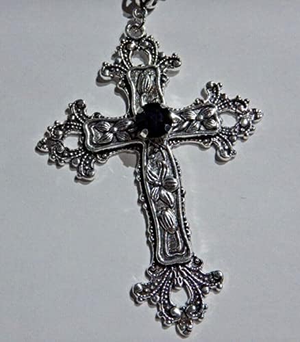 Голямо колие с готически кръст, сребърен медальон с черен стъклен камък, върху стоманена верига 24 инча