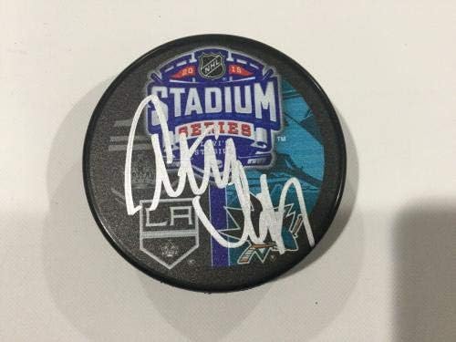 Антти Ниеми Подписа шайбата 2015 Stadium Series SJ Акули с автограф на PSA DNA COA b - за Миене на НХЛ с автограф