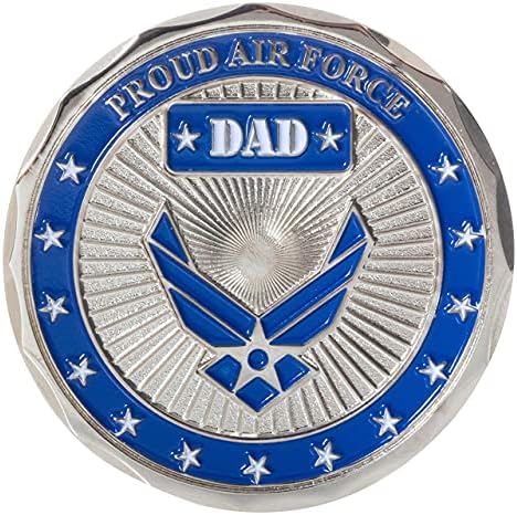 Татко Военно-въздушните сили на Съединените Щати, горд родител на монетата Предизвикателство авиатор и Синя кадифена