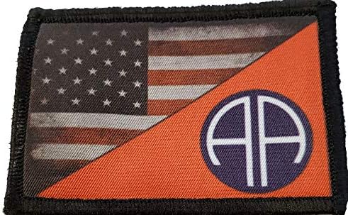 Пълноцветни тактически военен флаг 82-ра въздушнодесантна дивизия на САЩ с нашивкой морал. Кука и контур, 2x3