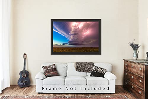 Снимка буря Печат (без рамка) Изображение на гръмотевична буря Supercell, осветена от мълния в един дъждовен пролетен