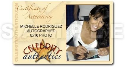 Портретна Снимка на Мишел Родригес с автограф с размер 8х10 см