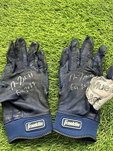 Хосе Рамирес Кливланд Гардианс използва отбивающие ръкавици, подписани от играта LOA - MLB 2022, използвани ръкавици