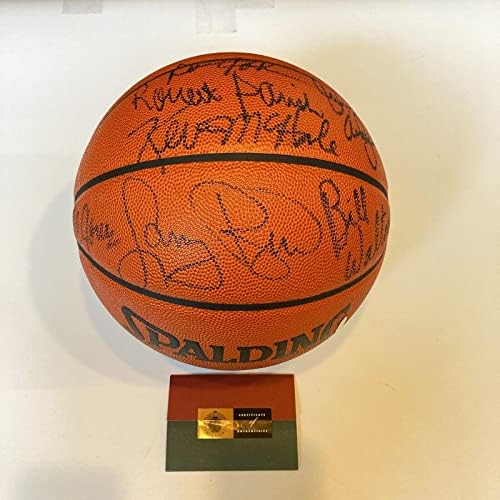 1985-86 Бостън Селтикс, Екипът Шампиони на НБА, Подписано на Официална Баскетболна топка UDA на игра в НБА Баскетболни топки