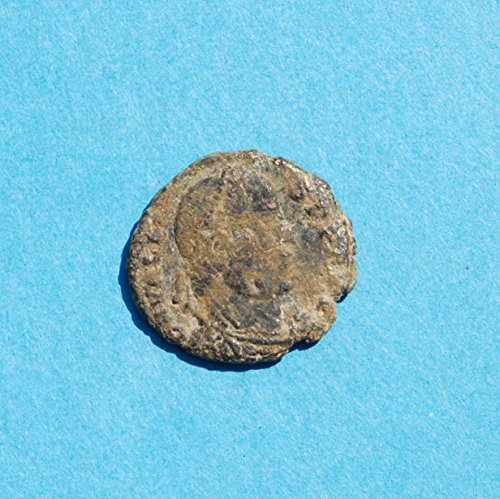 ТОВА Валентиниан I, Римски император от 364 - 375 г., Стандарт Чи-Ро, Тащащий на Затворника 3, Бронзова Монета,