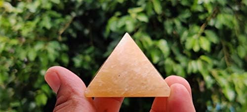 Магазин Оргонитов Пирамида от Жълто Авантюрина - Жълт Камък Авантюрин във формата На Пирамида - Пирамида От Жълт камък